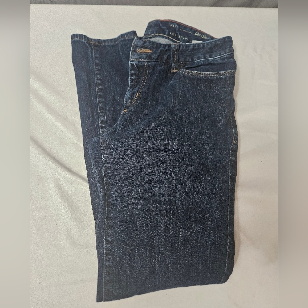 Eddie Bauer Womens Barely Boot Classic Fit Specially Dyed Jeans Size 6!